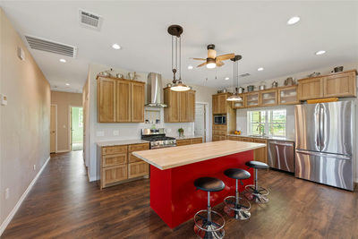 459 E Ridge Ln — photo 2