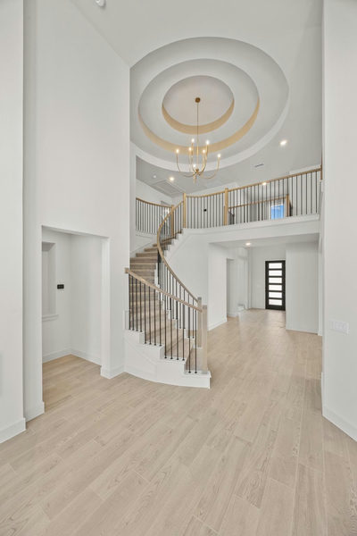 513 Lightstone Dr — photo 2