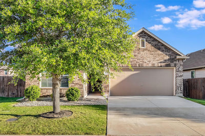 220 Rocroi Dr — photo 2
