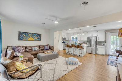 1602 Ashberry Dr — photo 4