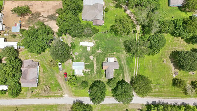 148 Brenham St — photo 3