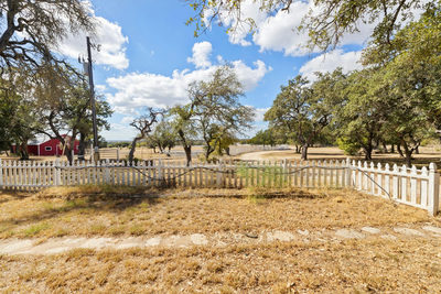 1151 Live Oak Trl — photo 3