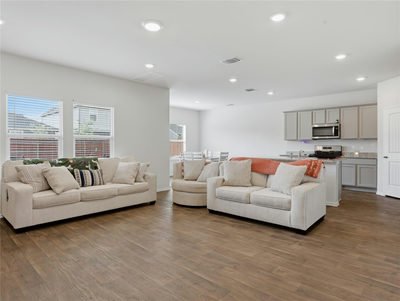 185 Gerasa Dr — photo 4