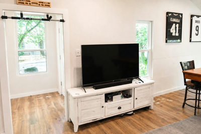 800 Barbara Dr — photo 5