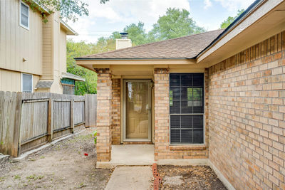 1404 Wheatfall Ln — photo 2