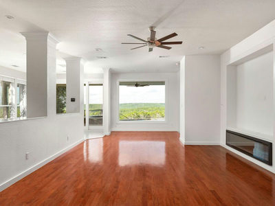 7319 Yaupon Dr — photo 2