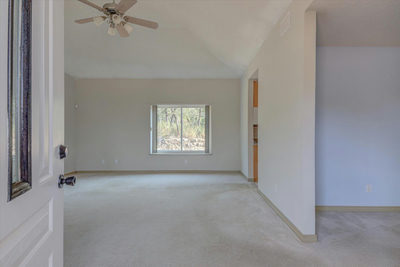 9402 Claxton Dr — photo 5