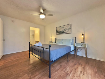 2704 Salado St #105 — photo 4