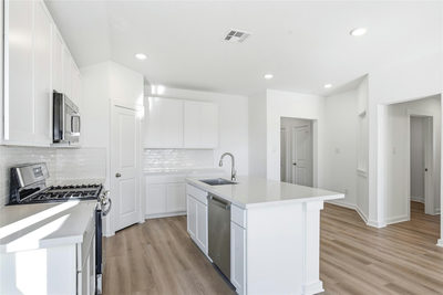 144 Bouldin Acres Pass — photo 2