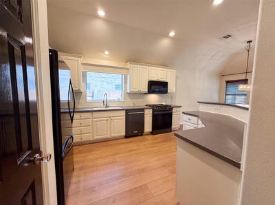 13804 Long Shadow Dr — photo 2