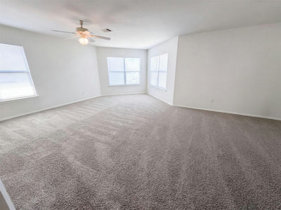 305 Edgewood Cv — photo 4
