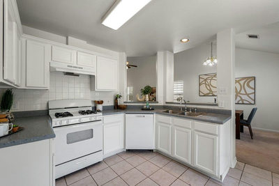 1637 Gaylord Dr — photo 3