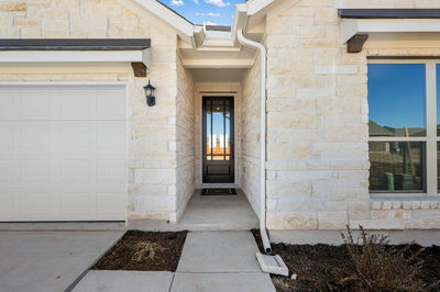 540 Redding Way — photo 3