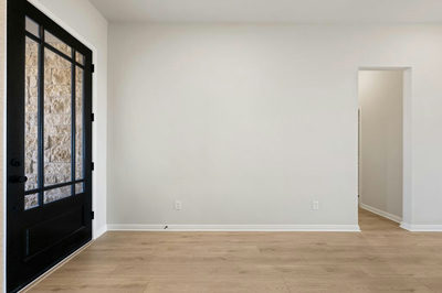 540 Redding Way — photo 5