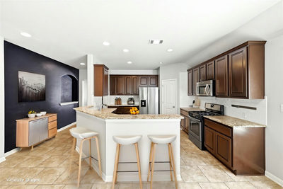 8206 Arezzo Dr — photo 3