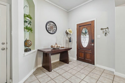 302 Lone Star Blvd — photo 4