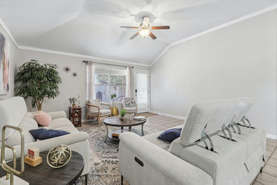 302 Lone Star Blvd — photo 5