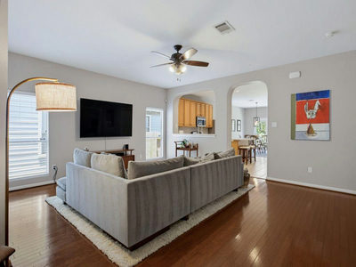 2404 INDEPENDENCE Dr — photo 4