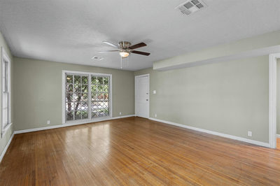 1121 Lexington St — photo 5