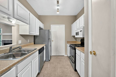 12166 Metric Blvd #280 - Bldg 9 — photo 5