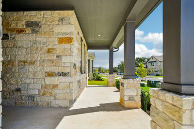 279 San Saba Dr — photo 2