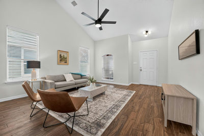 1703 Comfort Ln — photo 5