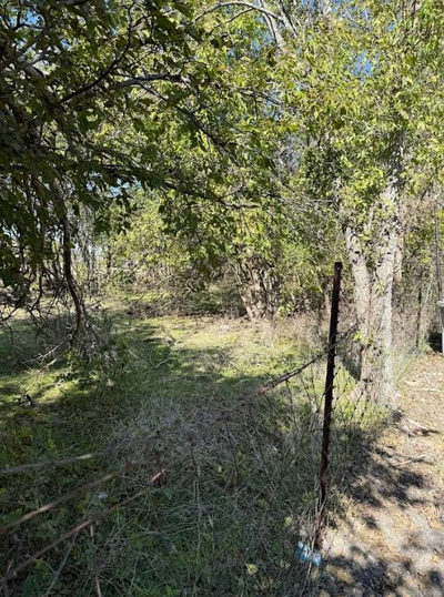 800 Arnold Dr — photo 3