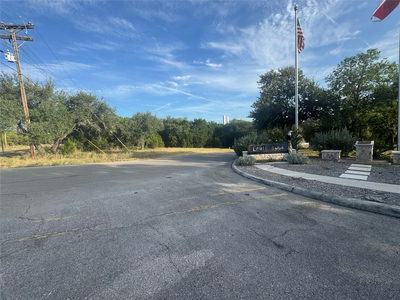 238 WOODCREEK Dr — photo 4