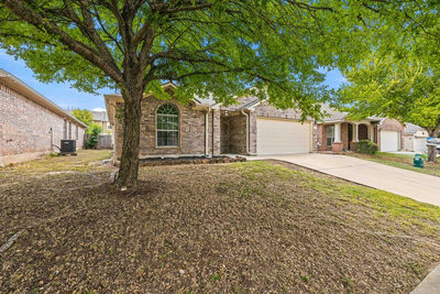 2020 Rachel Ln — photo 2