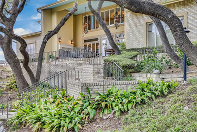 3418 Mount Bonnell Cir — photo 2