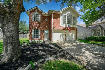 15316 Ecorio Dr — photo 2