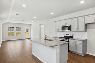237 Spider Lily Dr — photo 2