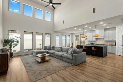 9300 Flatbush Dr — photo 3