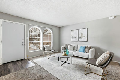 101 E 33rd St #208 — photo 3