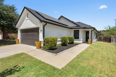 4202 Kings Canyon Dr — photo 2