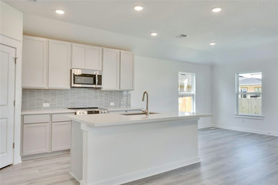 140 Bouldin Acres Pass — photo 2