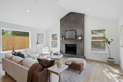 5001 Bundyhill Dr — photo 3