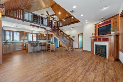 685 Hidden Creek Dr — photo 3