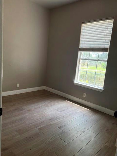 111 Cherry Wood Ct — photo 3