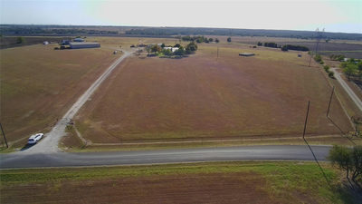 1351 CR 320 — photo 3