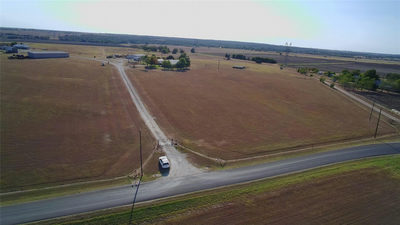 1351 CR 320 — photo 2