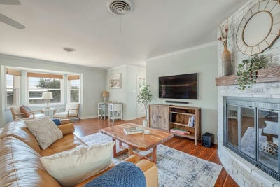 1208 Country Club Rd — photo 3