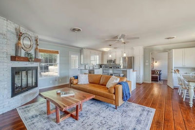 1208 Country Club Rd — photo 4