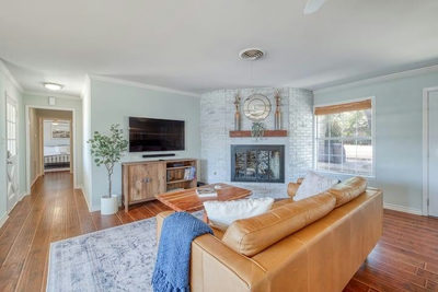 1208 Country Club Rd — photo 5