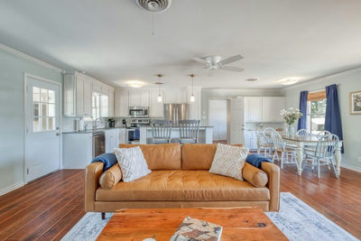 1208 Country Club Rd — photo 2