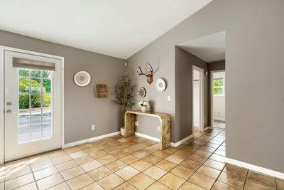 162 Arnold Dr — photo 5