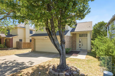 10718 Claywood Dr — photo 2