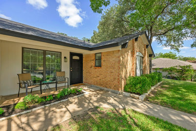 5912 Cherry Creek Dr — photo 2