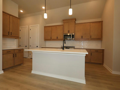 771 Clarissa St — photo 3