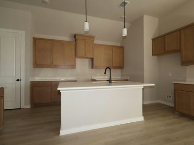 771 Clarissa St — photo 3